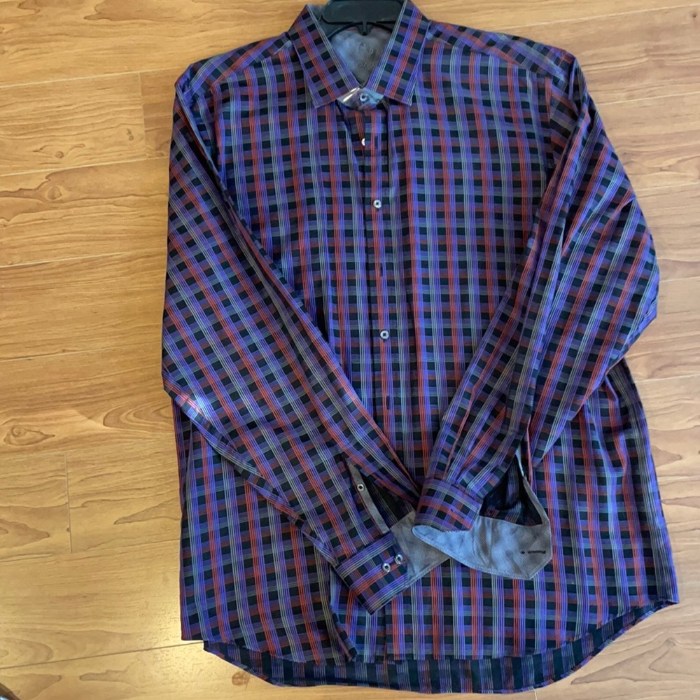 Button down, Bugatchi